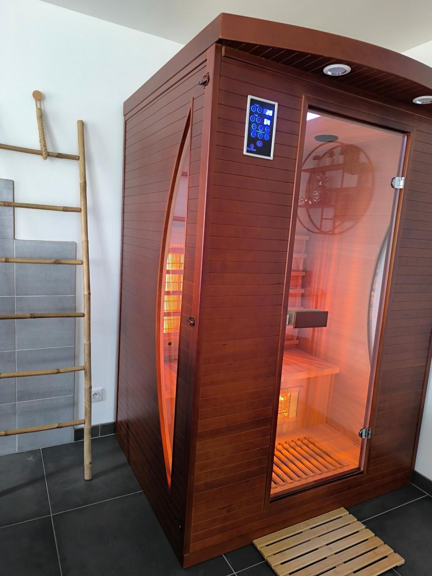 Bonheur Et Charme Spa-sauna Forfait 2h Inclus Appartement *